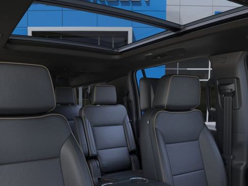 New 2026 Chevrolet Suburban Premier AWD/4WD image 24