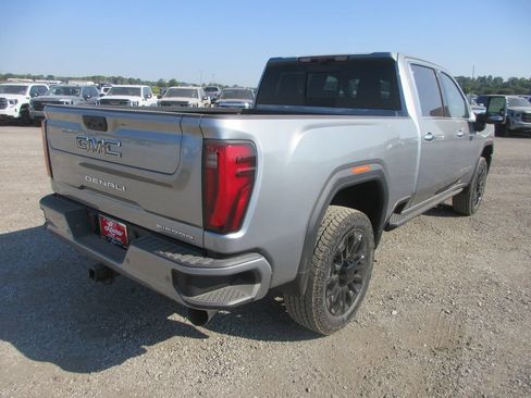 New 2026 GMC Sierra 2500 Denali Ultimate AWD/4WD image 5