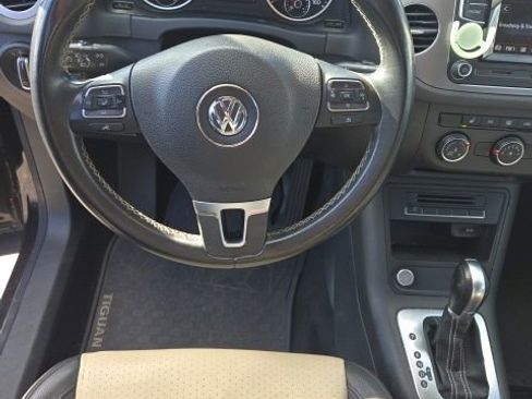Used 2016 Volkswagen Tiguan S image 5