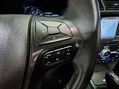 Used 2019 Ford Explorer Sport w/ Equipment Group 401A AWD/4WD image 41