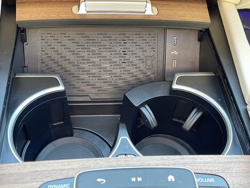 Certified 2025 Mercedes-Benz GLS 580 4MATIC image 36