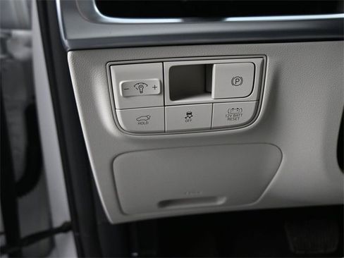 New 2026 Hyundai Tucson Limited image 17