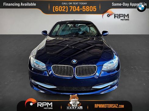 Used 2011 BMW 335i Convertible image 2