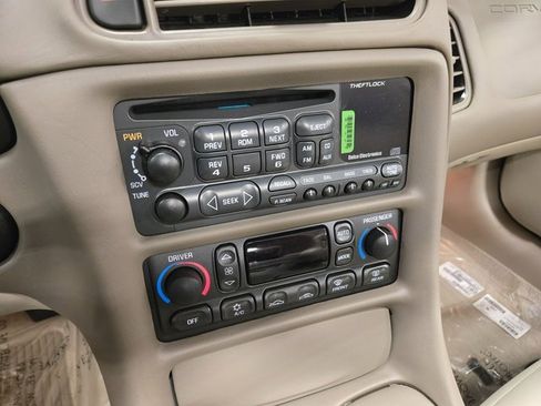 Used 2003 Chevrolet Corvette Convertible w/ Preferred Equipment Group1 image 17