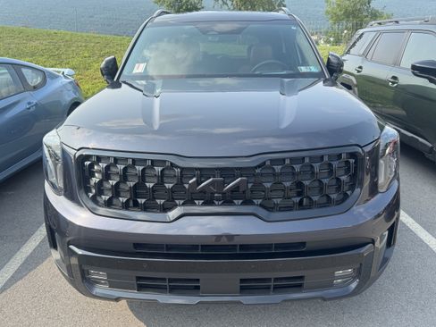 Used 2025 Kia Telluride SX Prestige X-Line AWD/4WD image 2