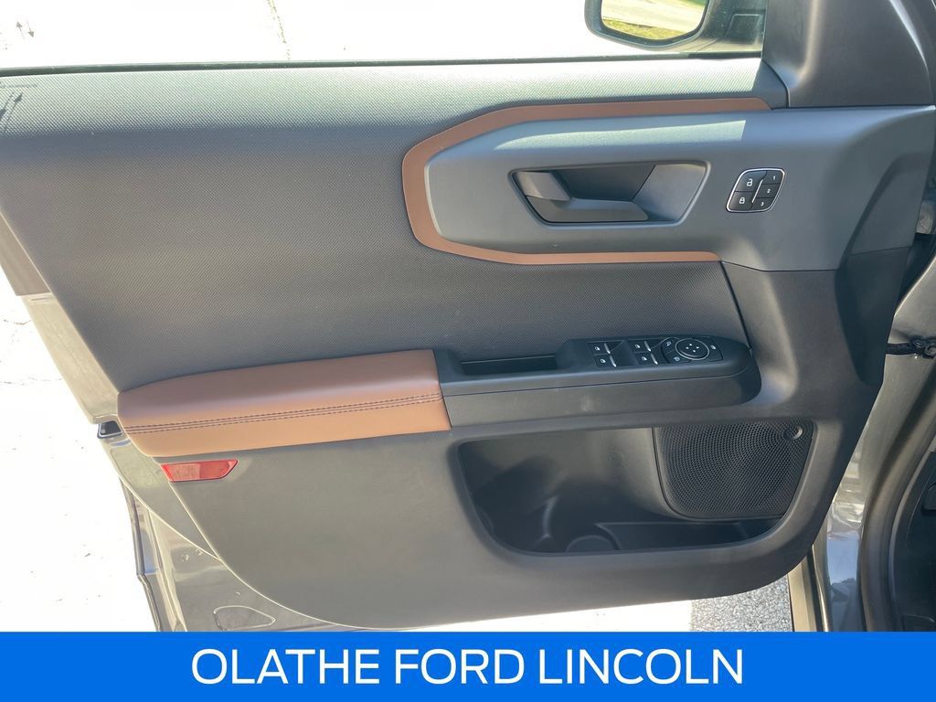 Used 2024 Ford Bronco Sport Outer Banks AWD/4WD image 21