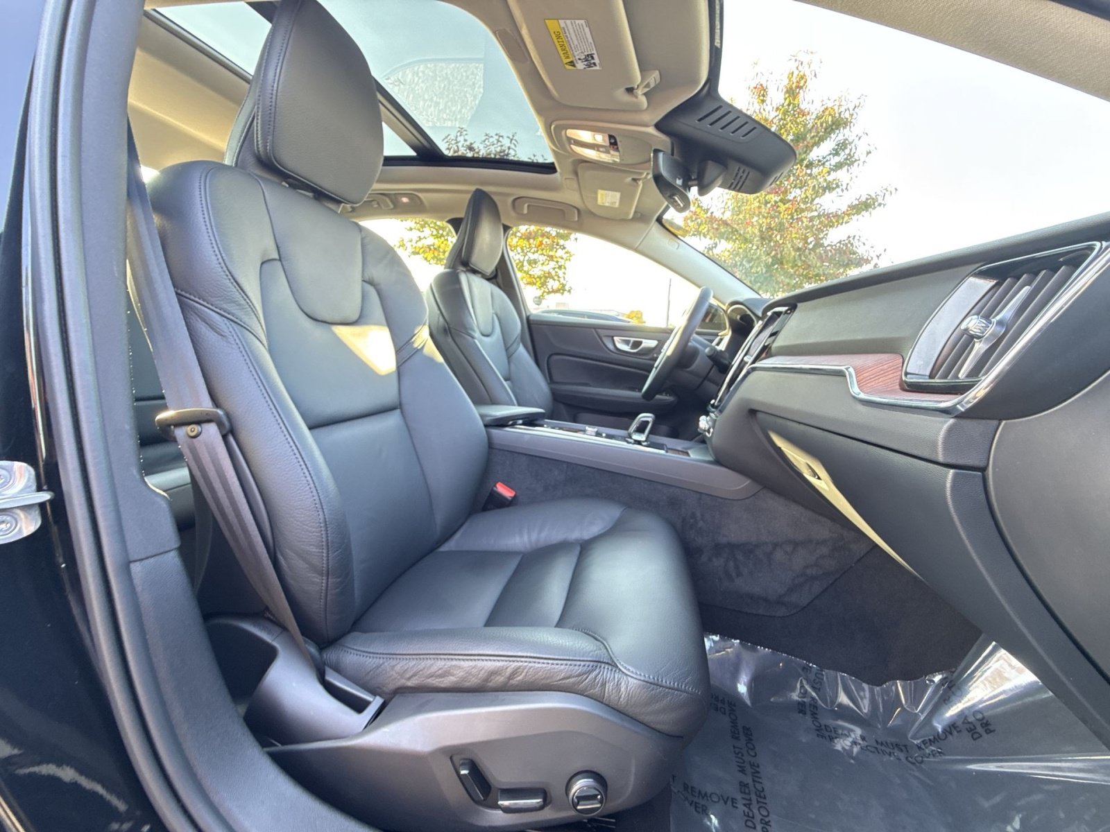 Used 2024 Volvo S60 B5 Plus w/ Climate Package AWD/4WD image 27