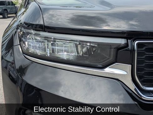 Used 2022 Jeep Grand Cherokee Limited RWD image 10