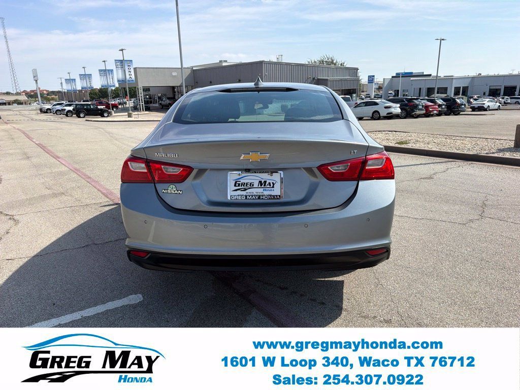 Used 2024 Chevrolet Malibu LT FWD image 4