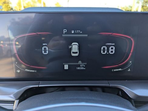 Certified 2024 Kia Telluride S image 29