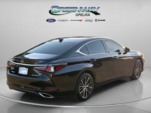 Used 2024 Lexus ES 350 w/ Premium Package FWD image 7