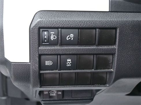 Used 2024 Toyota Tacoma TRD Off-Road image 20