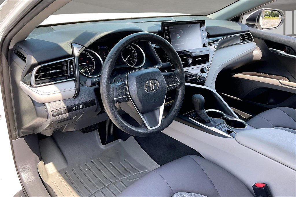 Used 2021 Toyota Camry LE w/ Audio Upgrade Package FWD image 17