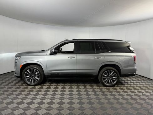 Used 2023 Cadillac Escalade Sport AWD/4WD image 9