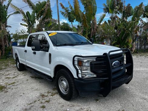Used 2022 Ford F250 XL w/ Power Equipment Group RWD image 10