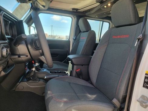 New 2026 Jeep Wrangler Unlimited Rubicon AWD/4WD image 19