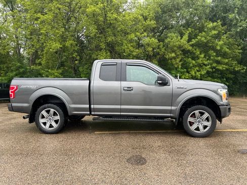 Used 2018 Ford F150 XLT w/ Equipment Group 302A Luxury AWD/4WD image 2