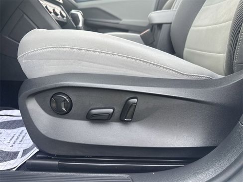 Used 2022 Volkswagen Taos SE image 14