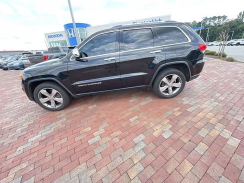 Used 2015 Jeep Grand Cherokee Limited w/ Luxury Group II AWD/4WD image 11