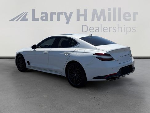 Used 2022 Genesis G70 3.3T Launch Edition RWD image 3