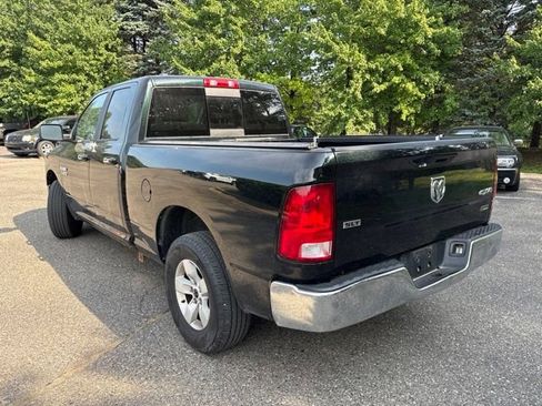 Used 2017 RAM 1500 Classic SLT AWD/4WD image 4