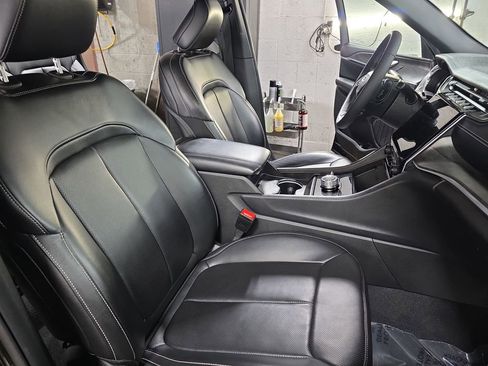 Used 2024 Jeep Grand Cherokee L Limited w/ Luxury Tech Group II image 10