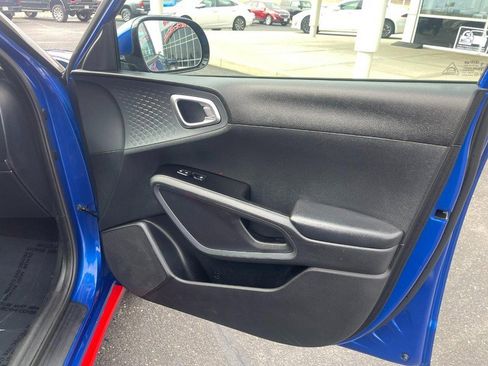 Used 2020 Kia Soul GT-Line image 11