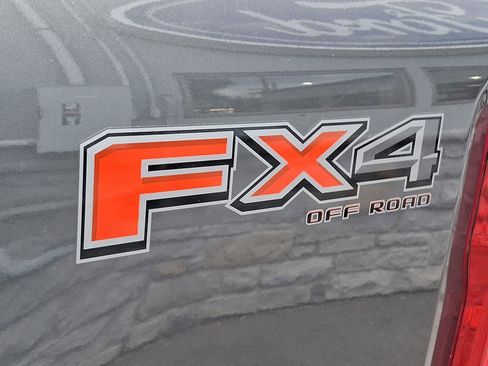 New 2025 Ford F250 XLT w/ FX4 Off-Road Package image 21