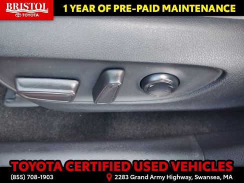 Certified 2019 Toyota RAV4 Limited w/ Limited Grade Weather Package AWD/4WD image 21