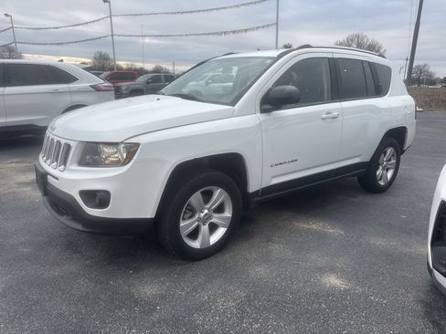 Used 2015 Jeep Compass Sport w/ Power Value Group image 1