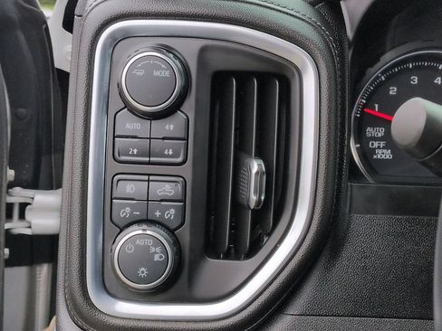 Used 2020 Chevrolet Silverado 1500 RST AWD/4WD image 19