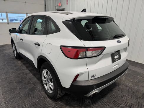 Used 2020 Ford Escape S image 4