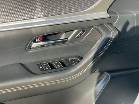 Certified 2025 MAZDA CX-70 Plug-In Hybrid w/ Premium Pkg image 11