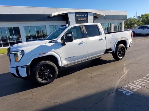 Used 2025 GMC Sierra 2500 AT4 w/ AT4 Premium Plus Package image 39