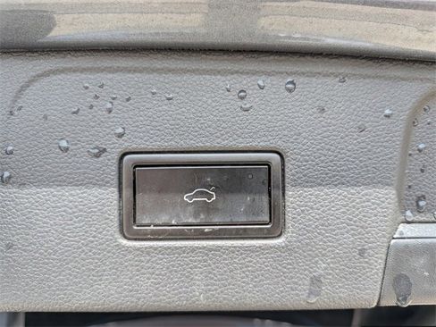 Used 2019 Volkswagen Atlas SEL image 31