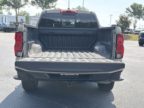 Used 2024 Chevrolet Colorado W/T w/ WT Convenience Package II RWD image 31