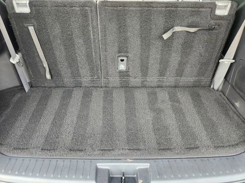 Used 2022 Toyota Highlander XLE image 24