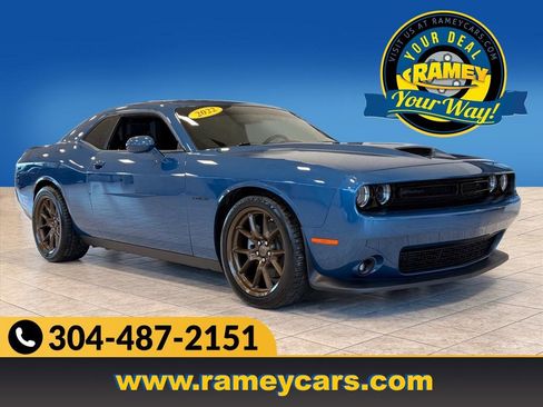 Used 2022 Dodge Challenger R/T w/ Blacktop Package image 1