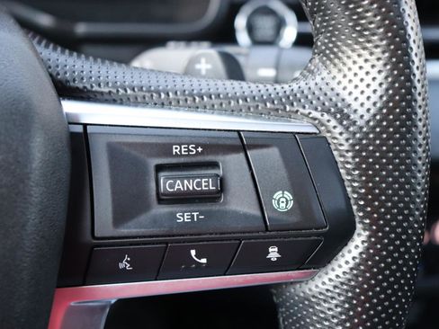 Used 2025 Mitsubishi Outlander SEL image 37