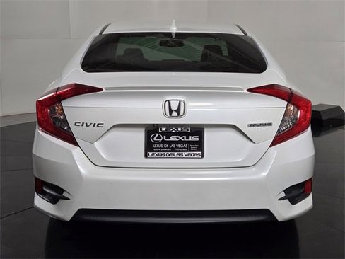 Used 2016 Honda Civic Touring image 5