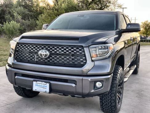 Used 2020 Toyota Tundra Platinum image 2