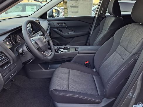 New 2026 Nissan Rogue SV image 7