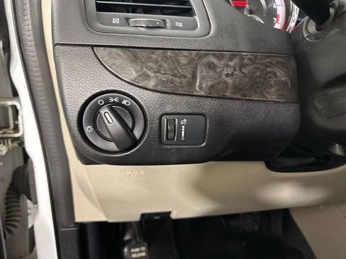 Used 2014 RAM C/V Tradesman image 18