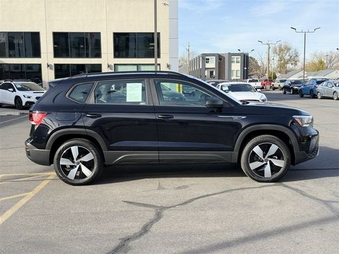 Used 2024 Volkswagen Taos S image 8