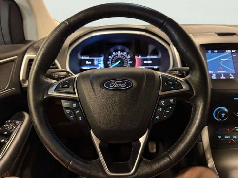 Used 2019 Ford Edge SEL w/ Equipment Group 201A AWD/4WD image 38