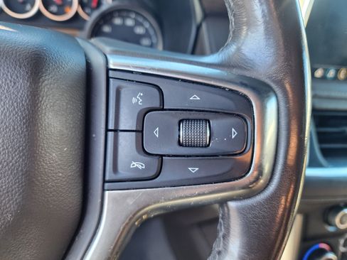 Used 2021 Chevrolet Suburban LS image 28