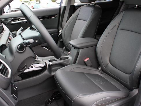 New 2026 Kia Seltos EX image 16