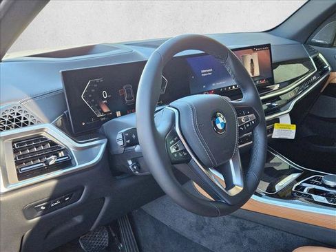 Used 2026 BMW X5 xDrive40i w/ Premium Package AWD/4WD image 3