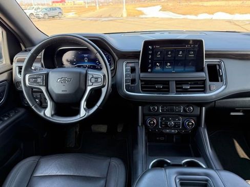 Used 2024 Chevrolet Suburban Z71 w/ Luxury Package image 26