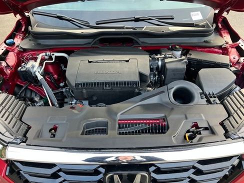 New 2025 Honda Pilot Touring image 32